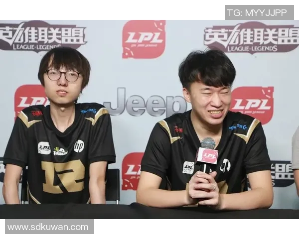 RNG战队近期状态对比分析及其对比赛表现的影响探讨